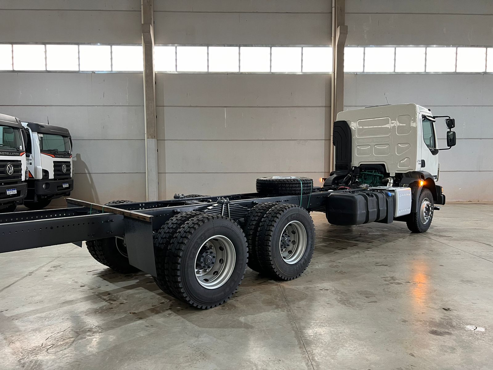 Foto do produto VOLVO VM290 TRAÇADO